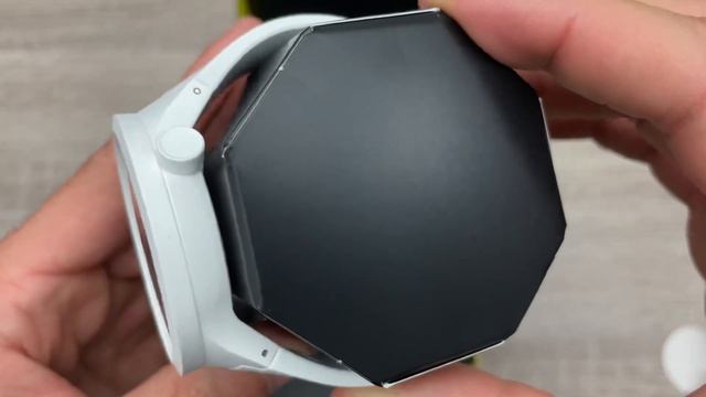 Swatch BIOCERAMIC C-White Big Bold Next Men’s Watch SB03W100 (Unboxing) @UnboxWatches