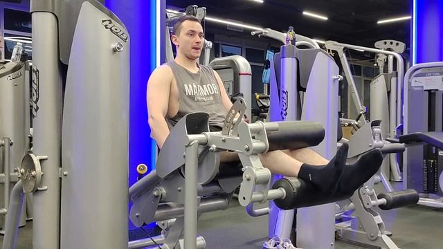 плечи + бицепс бедра | тренировка на массу день №59 смотреть онлайн