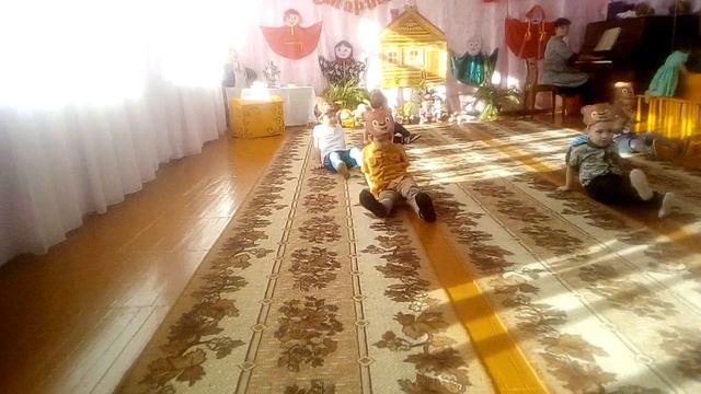 Танец медвежат смотреть онлайн