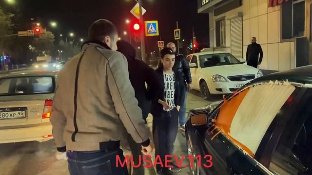 Как разбить стекло BMW смотреть онлайн