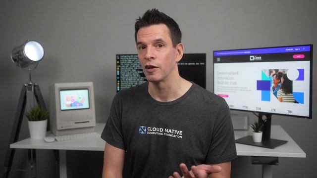 What is Cloud Native, the LinuxFoundation and the CNCF смотреть онлайн