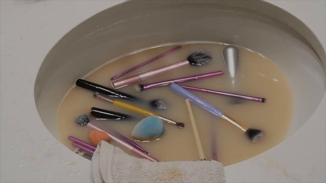 Getting Rid of MORE STUFF! Extreme deep clean, declutter, & organize смотреть онлайн