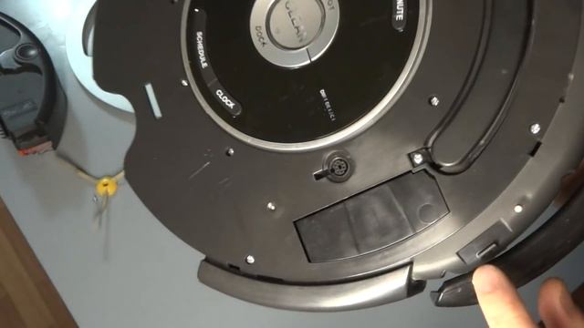 1 iRobot Roomba 500 and 600 Series Circle Dance 9 Beep Bumper Error Full Disassembling Part 1 смотреть онлайн