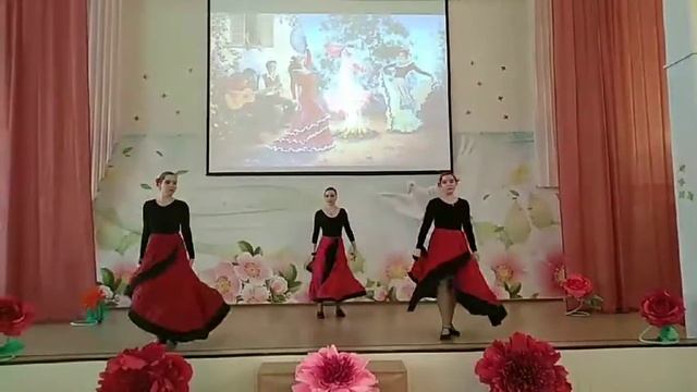 Ангажемент Испанское трио 11 14 лет смотреть онлайн