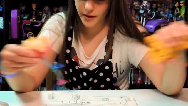 Monster High Secret Creepers Cushion and Sweet Fang Review смотреть онлайн