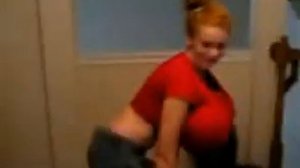 У неё Самые Большие СИСЬКИ в мире!