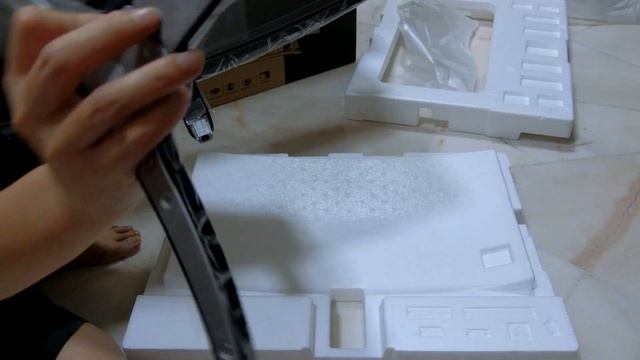 《开箱 Unboxing》 Budget Curve Gaming Monitor —— Acer ED242QR смотреть онлайн