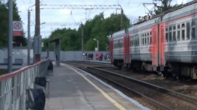 Сборный электропоезд ЭД9М-1052/1053 смотреть онлайн