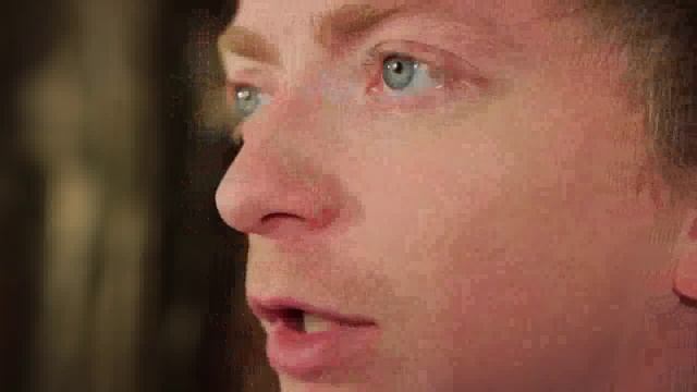 Стихотворение Владимира Маяковского в исполнении Антона Колесникова (Театр Ермоловой) смотреть онлайн