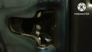 Не закрывается дверь Рено Логан