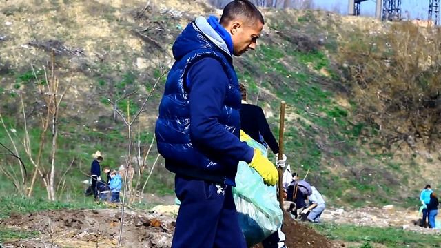 WORKOUT субботник в Днепропетровск (12 апреля 2013) #StreetWorkout