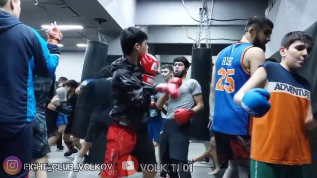 БОКС🥊| Точиддинзода Махмадшариф бо лакаби |Таджикский🇹🇯 Терминатор| таёри ба рузи бой 😱 смотреть онлайн