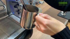 Как приготовить горячий шоколад на кофемашине капучинатором.