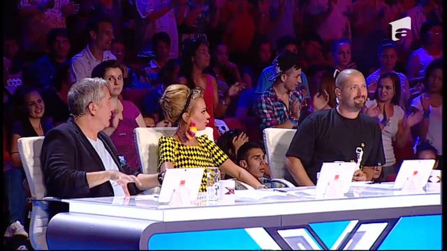 X Factor Romania - Valentin Mihul - Oscar Benton - "Bensonhurst blues" смотреть онлайн