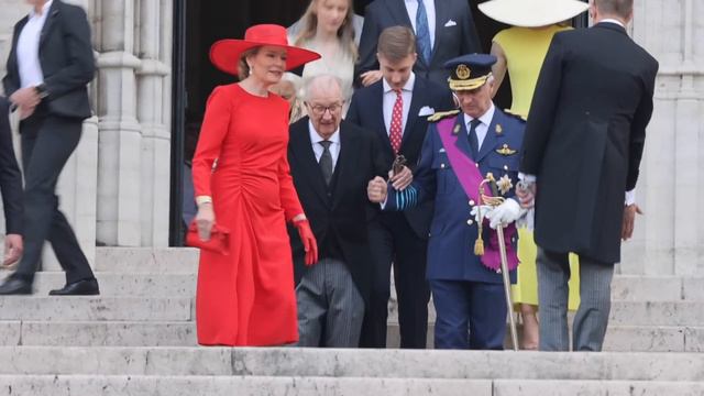 Belgian Royal family attend mass at National Day 2023 in Brussels смотреть онлайн