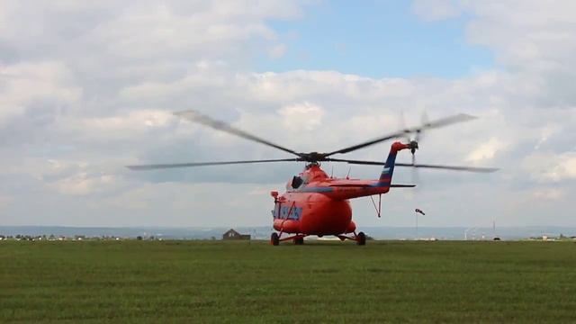 Взлет вертолета на аэродроме Кузнецово смотреть онлайн