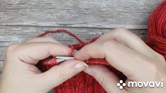 МК вязаной шапки со жгутиками