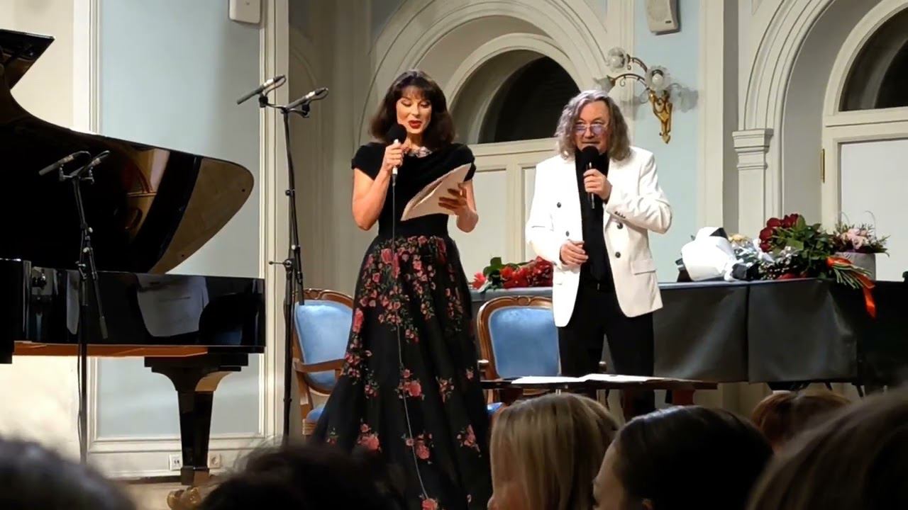 Вручение дипломов «Сыграй мелодию». (Запись с телефона) смотреть онлайн