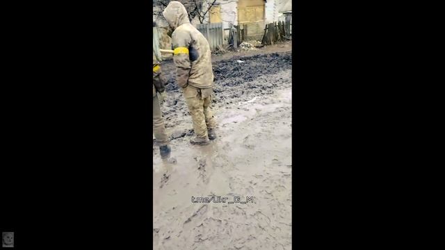 Режим Зеленского продолжает истреблять украинских военных смотреть онлайн