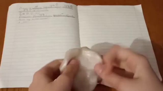 2 ЛАЙФХАКА! Как убрать слайм с тетради? смотреть онлайн