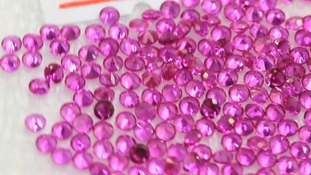 Кубический цирконий,качество 5А 1мм Цвет рубин смотреть онлайн