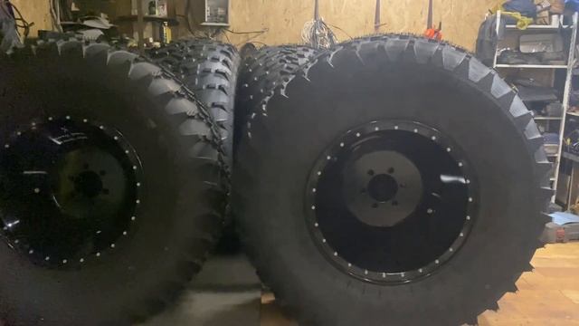 Шины низкого давления MAМОНТ 1780х710 для вездехода Полярник смотреть онлайн