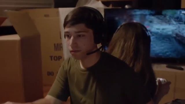 Сравнение Sony PlayStation 4 Pro vs Xbox One X 1 Что выбрать смотреть онлайн
