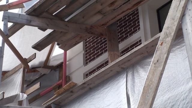 Система утепления Ceresit с облицовкой клинкерной плиткой и пенопластовыми декоративными элементами смотреть онлайн