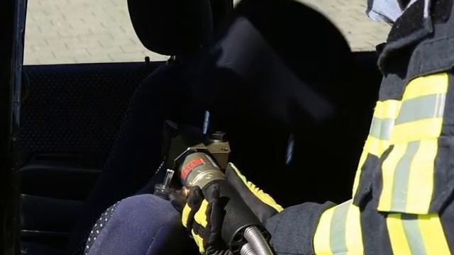 Миниатюрный резак WEBER RESCUE SYSTEMS смотреть онлайн