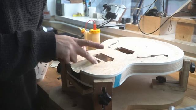 (1st Place) Making A Guitar Out Of Brad Angove - Full Build - GGBO Invitational смотреть онлайн