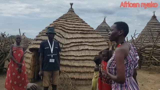 World's Fearless Tribe?? /The Toposa Homestead Tour #africa #villagelife #lifestyle @africannyako смотреть онлайн