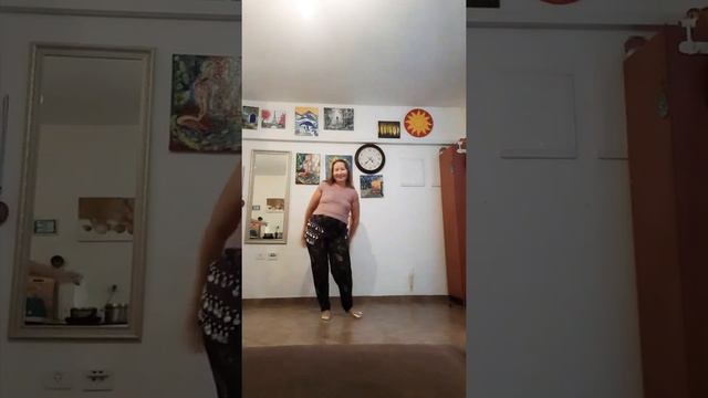 Latino Belly Dance. Lesson, Basic movements // Латино Белидэнс. Основные шаги и движения// לטינו בט смотреть онлайн