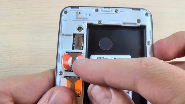 INSERT/ REMOVE SIM & Memory SD Card Samsung Galaxy J5 (2016) | How To