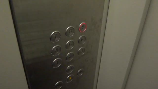 Электрический лифт V=1 м-с, грузоподъемность 400 кг (2580)