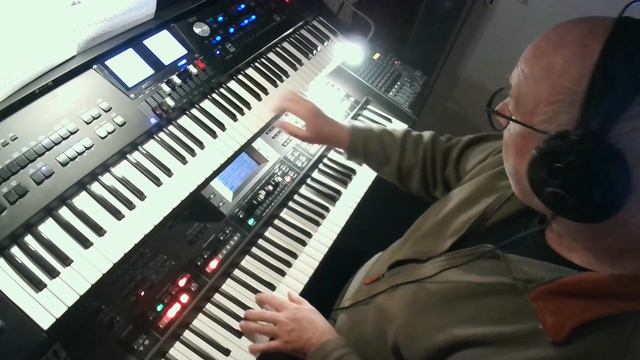 Girl Talk: Neil Hefti (Cover mit Roland G-70 und BK-9) смотреть онлайн