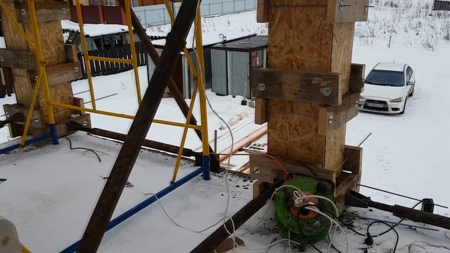 Опалубка монолитных колон своими руками. 300x300. Как залить и согреть бетон в зимнее время. смотреть онлайн