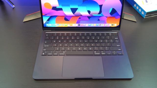 Apple MacBook Air M2 Midnight Black смотреть онлайн