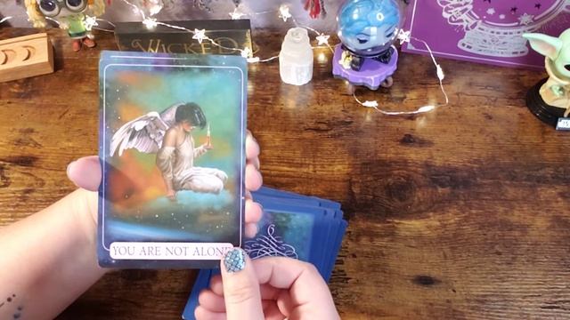 Indigo Angel Oracle Flip Through/Review смотреть онлайн