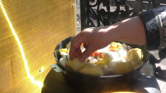 БАРАНИНА С КАРТОШКОЙ НА КОСТРЕ. Открыла сезон, готовлю на улице.Просто,быстро, вкусно