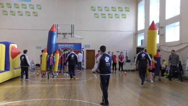 Спортивная игра Большие гонки 10 - 11 классы 15 школа смотреть онлайн