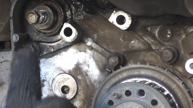 Замена ГРМ на Mitsubishi Outlander (4g69) и правильный правый балансир смотреть онлайн