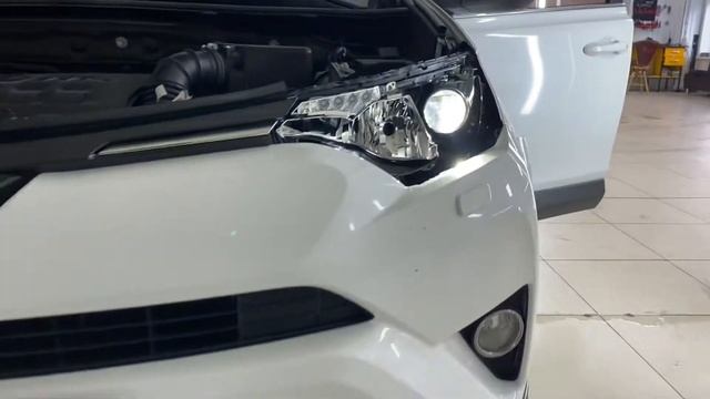 Toyota RAV4 установка BILED линз смотреть онлайн