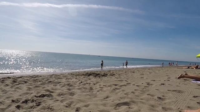 TORREMOLINOS Playa Bajondillo beach walk Spain Costa del sol смотреть онлайн