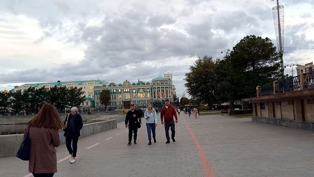 Екатеринбург плотинка клип 05.09.22. смотреть онлайн