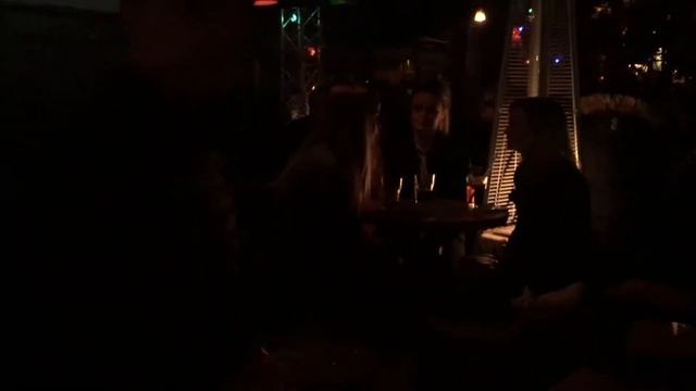 The szimpla kert in Budapest смотреть онлайн