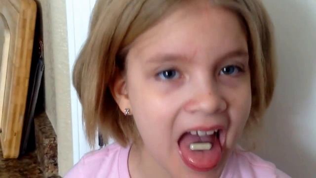 How to teach kids to swallow pills and capsules смотреть онлайн