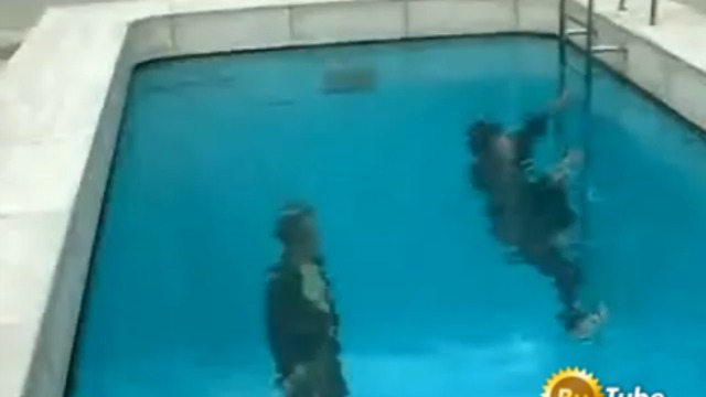 Фейковый бассейн смотреть онлайн