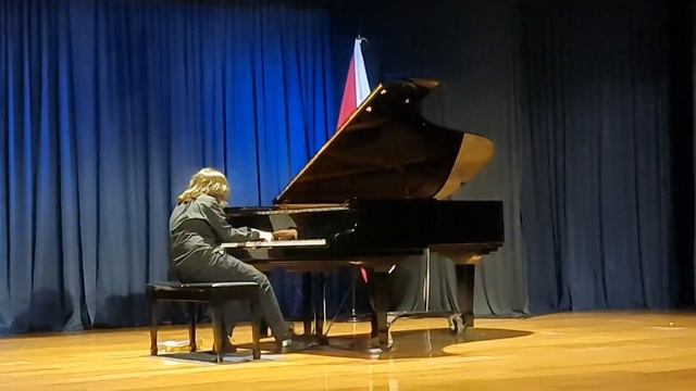 Beethoven Moonlight Sonata, 3rd Movement. Daniel Meono Leiton. смотреть онлайн