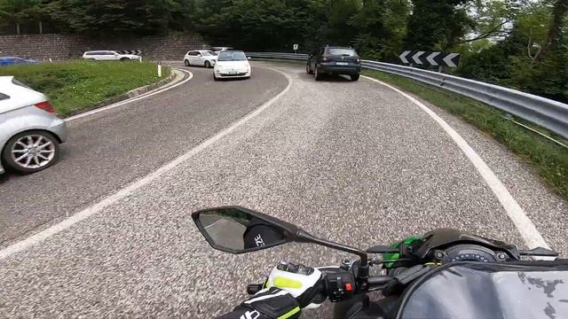 2 WHEELS: Il primo viaggio!!! DESTINAZIONE DOLOMITI | PARTE 1 - Kawasaki Z900 смотреть онлайн