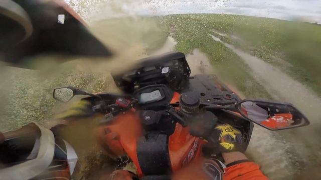 A la découverte de nouveaux chemins "GOPRO HERO3+" cf 1000 cforce смотреть онлайн